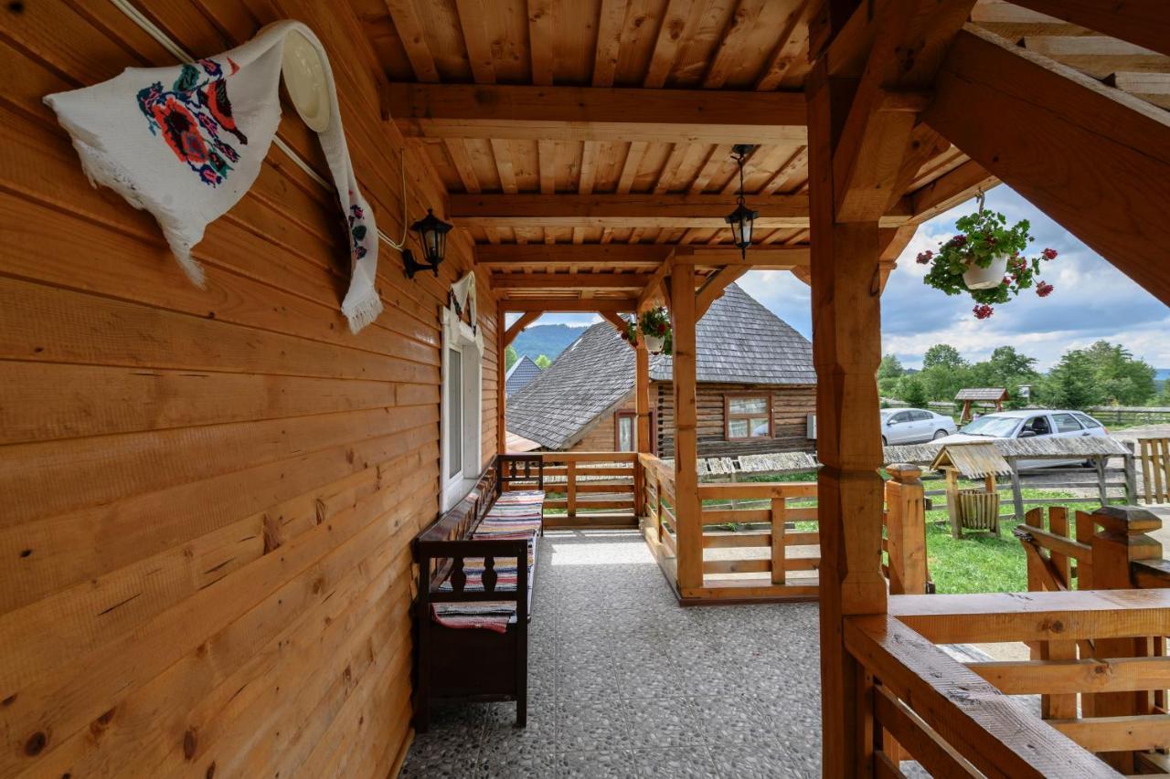 Villa Casa Cupcea Budeşti Exterior foto