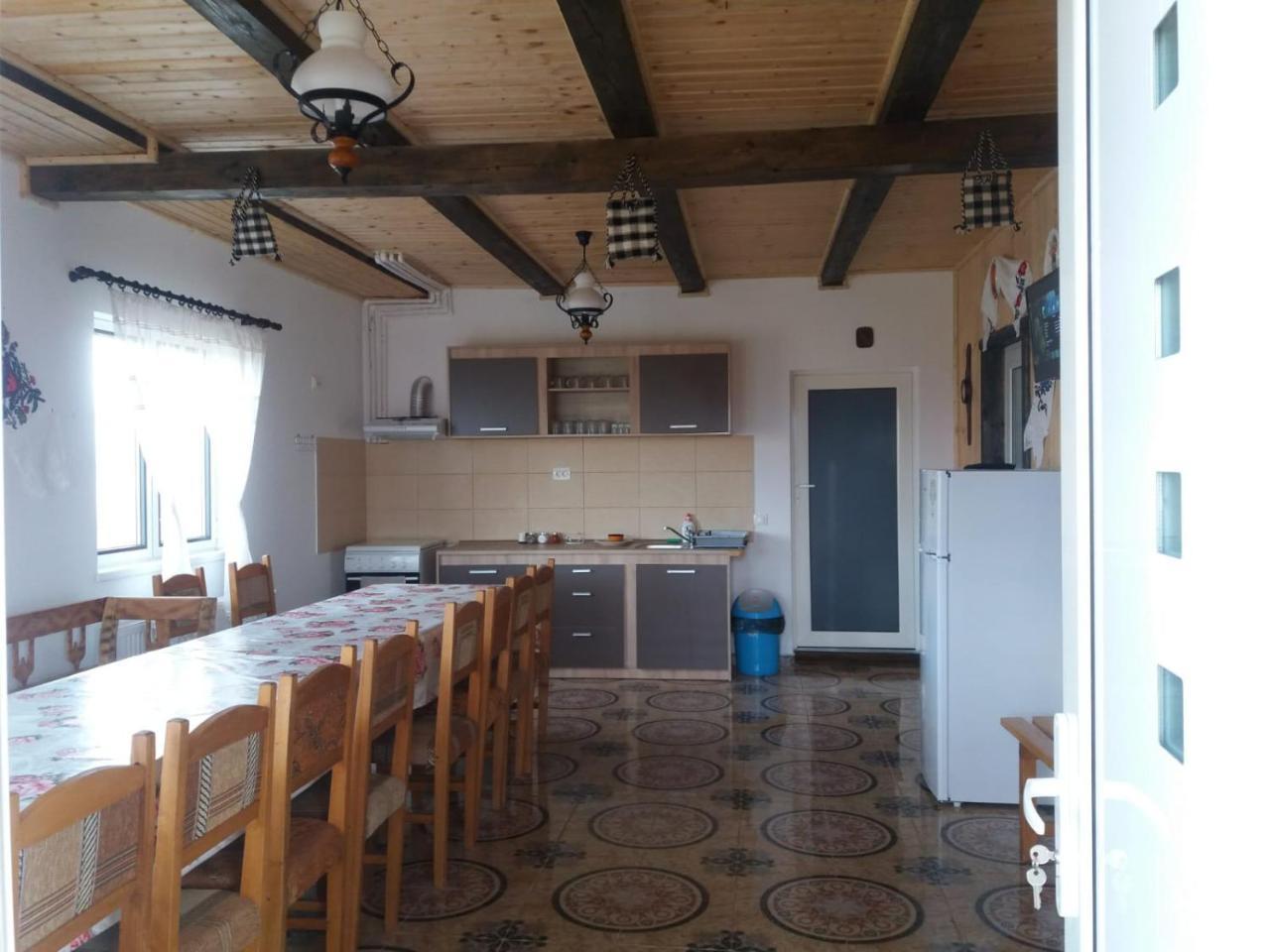 Villa Casa Cupcea Budeşti Exterior foto